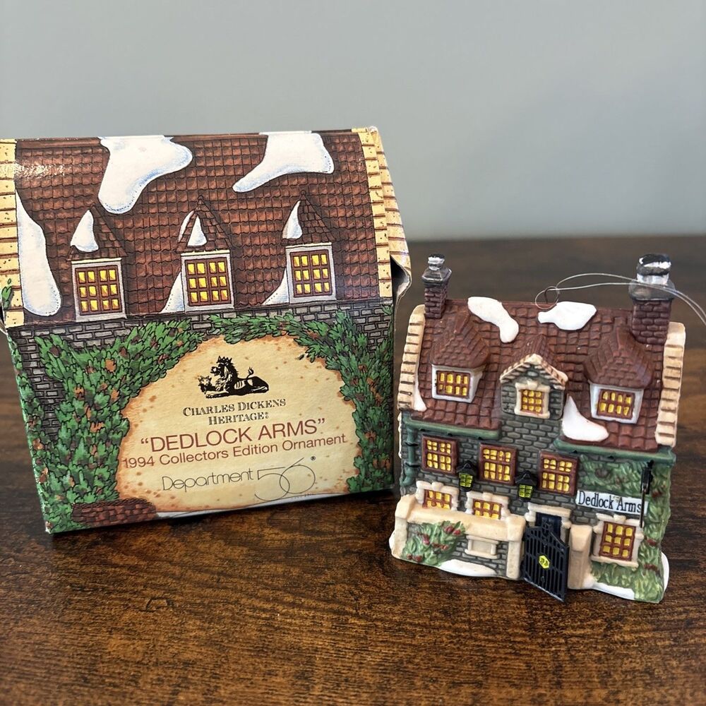 Department 56‎ Heritage Village Collection Dickens Dedlock Arms Ornament
